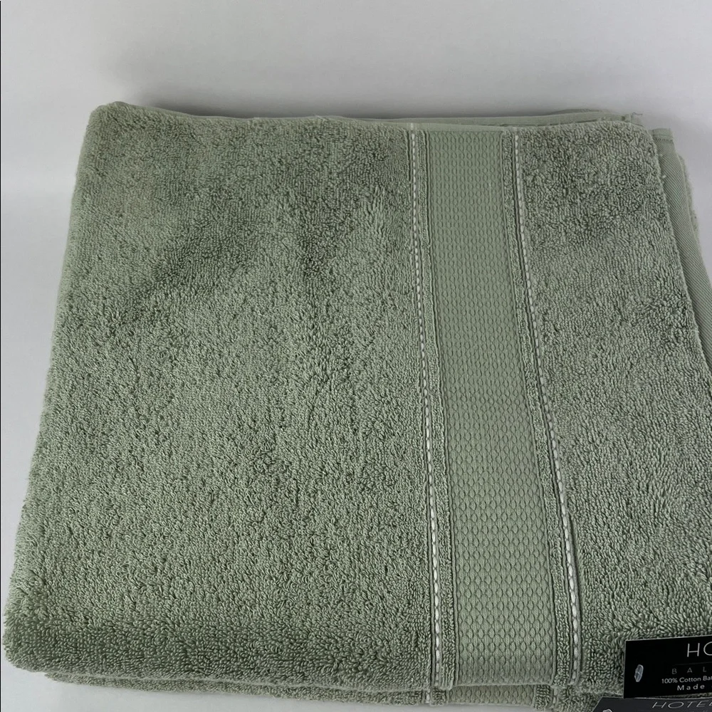 Hotel Balfour Bath Towel Set Sage Green White Stripe Soft Cotton Set of 2 NEW